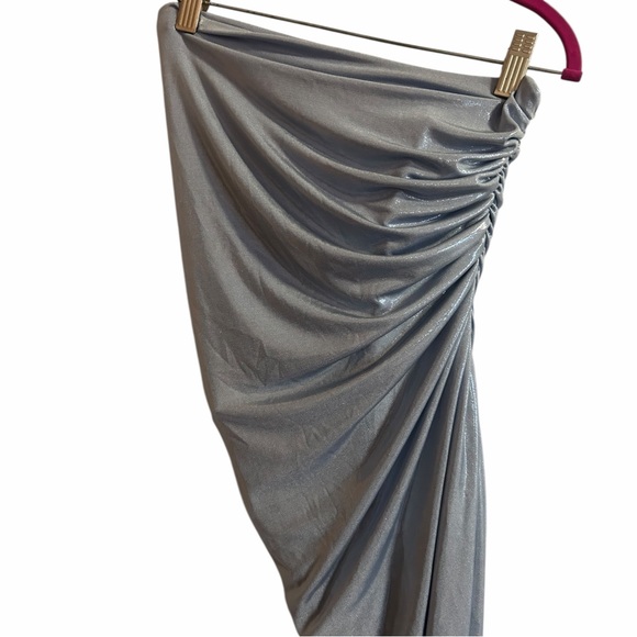 NORMA KAMALI Strapless Diana Pickleball Dress - Picture 5 of 9